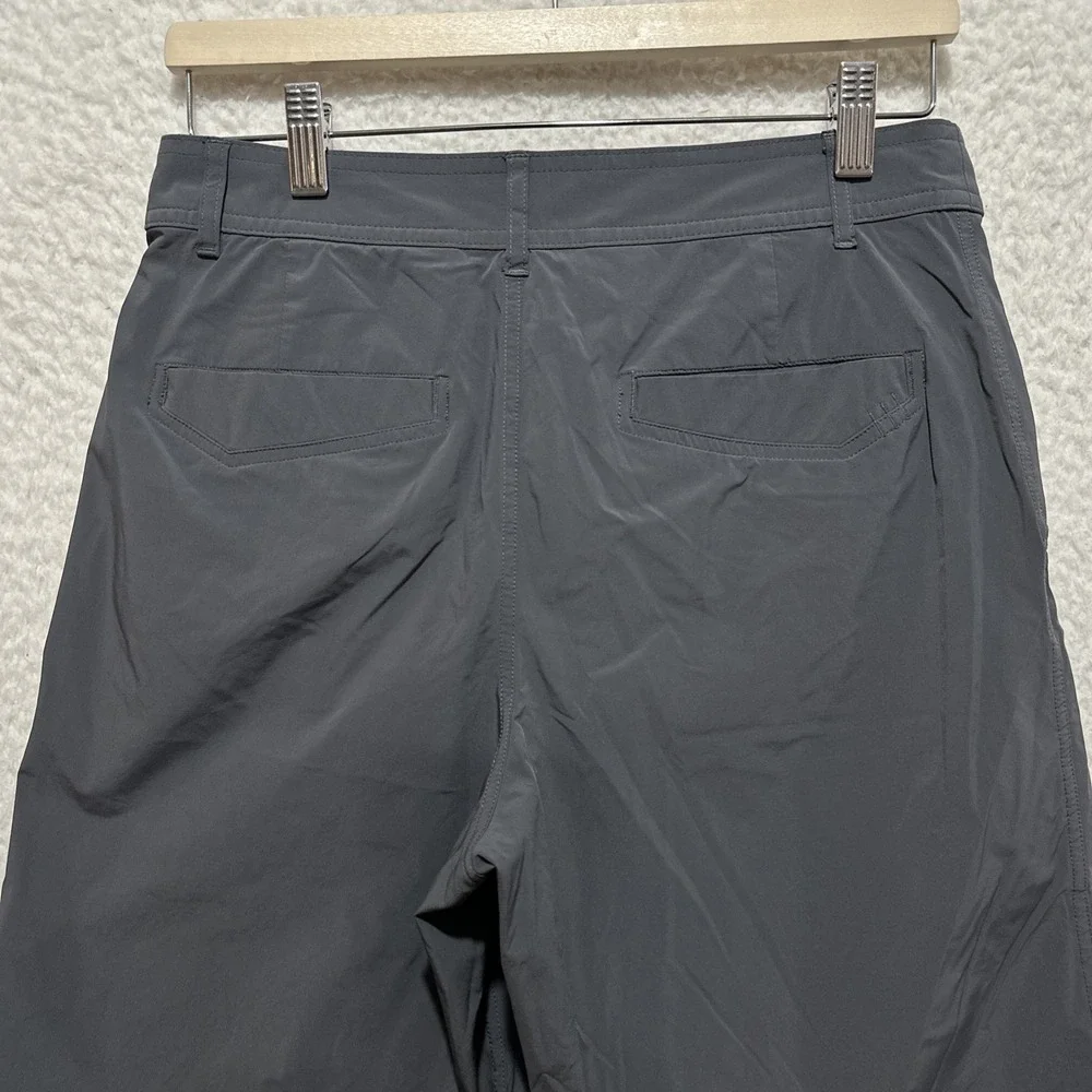 LULULEMON ATHLETICA‎ Men's Size 30 Gray Shorts Stretch Pockets Belt Loops Logo